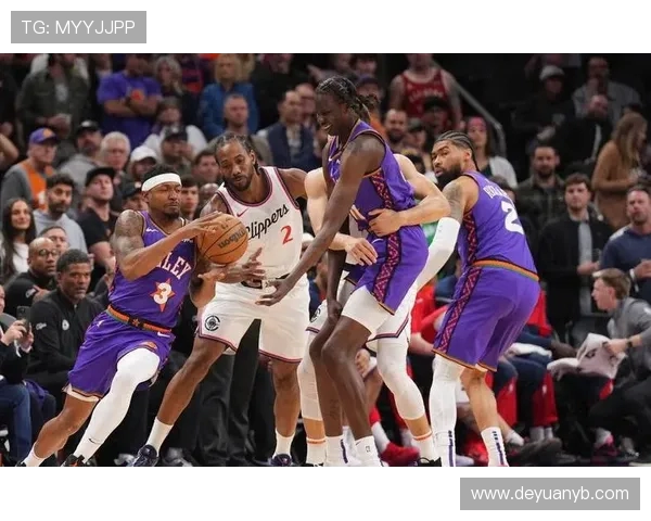 泰伦卢谈小卡比尔出场受限影响阵容组合评估仍待时日